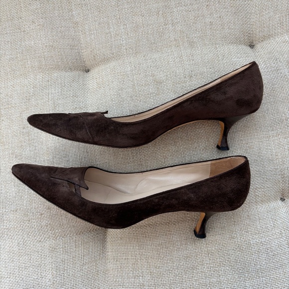 Manolo Blahnik Vintage Y2K Brown Suede Pointy Toe Kitten Heels - Picture 1 of 7